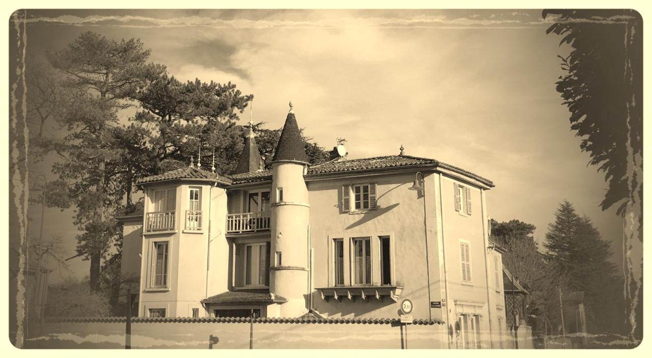 タッサン・ラ・ドゥミ・リュンヌ Aux Tourelles 1888 - Tres Proche Lyon Bed & Breakfast エクステリア 写真