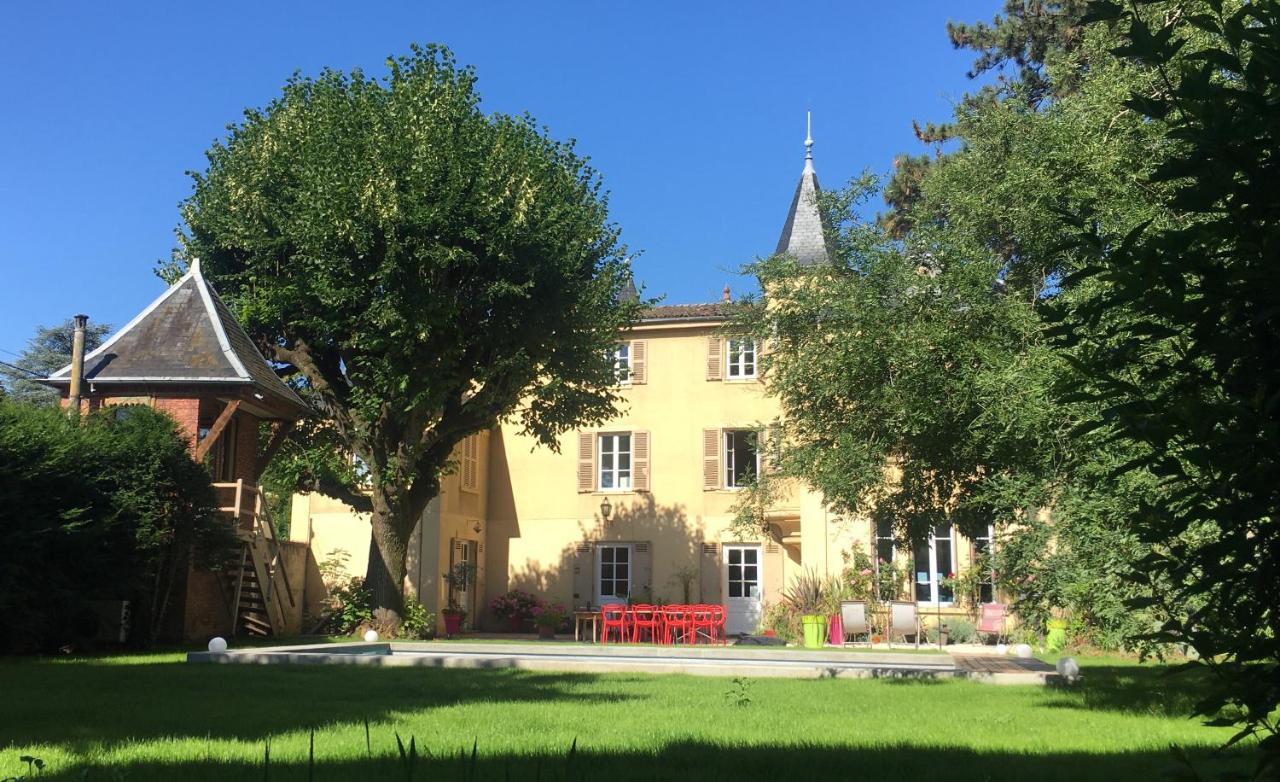 タッサン・ラ・ドゥミ・リュンヌ Aux Tourelles 1888 - Tres Proche Lyon Bed & Breakfast エクステリア 写真