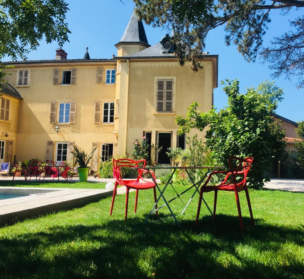 タッサン・ラ・ドゥミ・リュンヌ Aux Tourelles 1888 - Tres Proche Lyon Bed & Breakfast エクステリア 写真